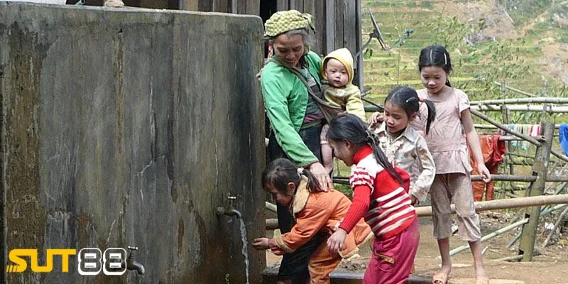 sut88 hỗ trợ gia đình khó khăn mùa nóng